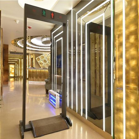 Hotel Gold Palace - 03 Mins Walk From New Delhi Railway Station 외부 사진