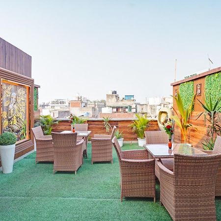Hotel Gold Palace - 03 Mins Walk From New Delhi Railway Station 외부 사진