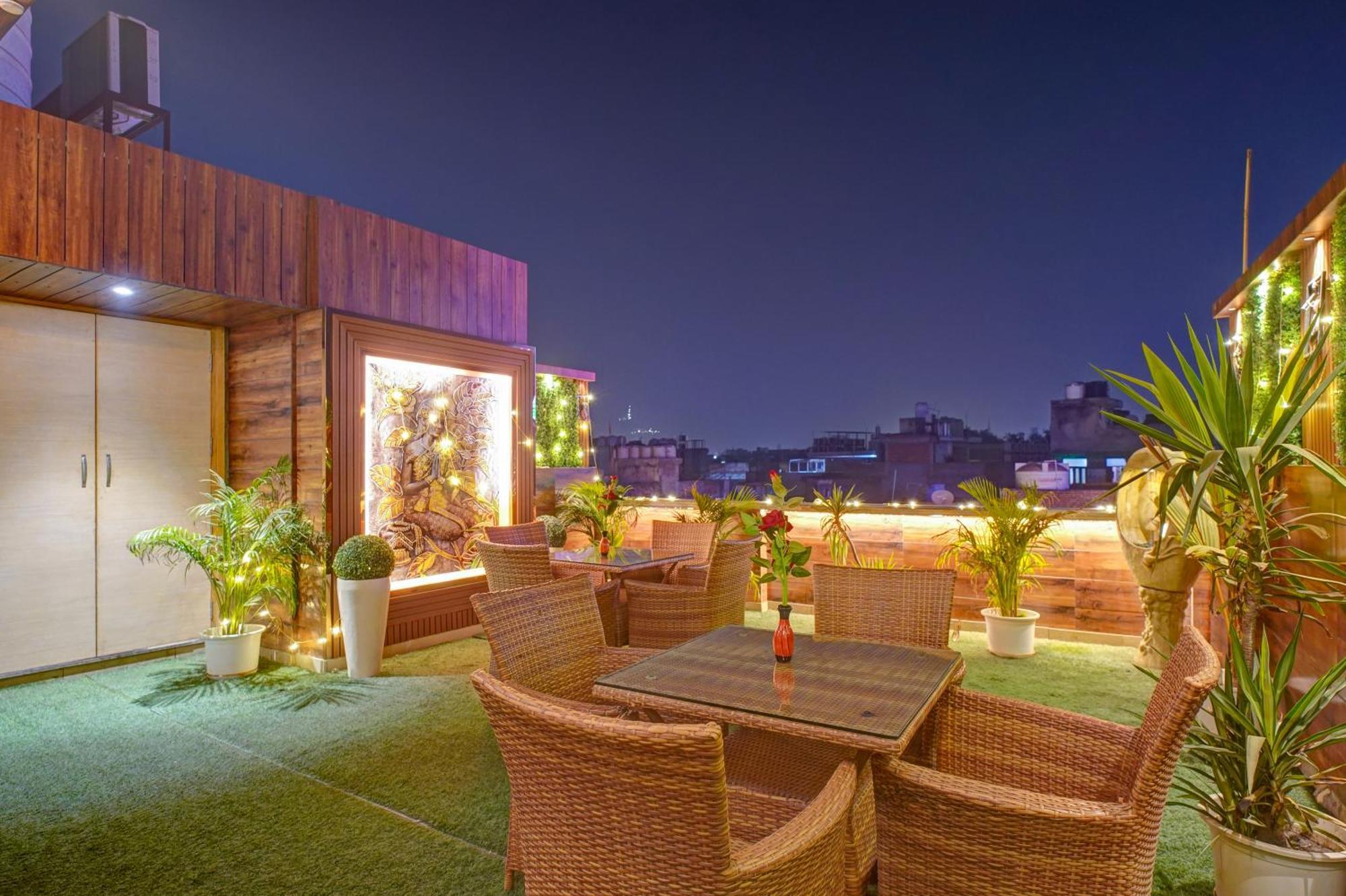 Hotel Gold Palace - 03 Mins Walk From New Delhi Railway Station 외부 사진