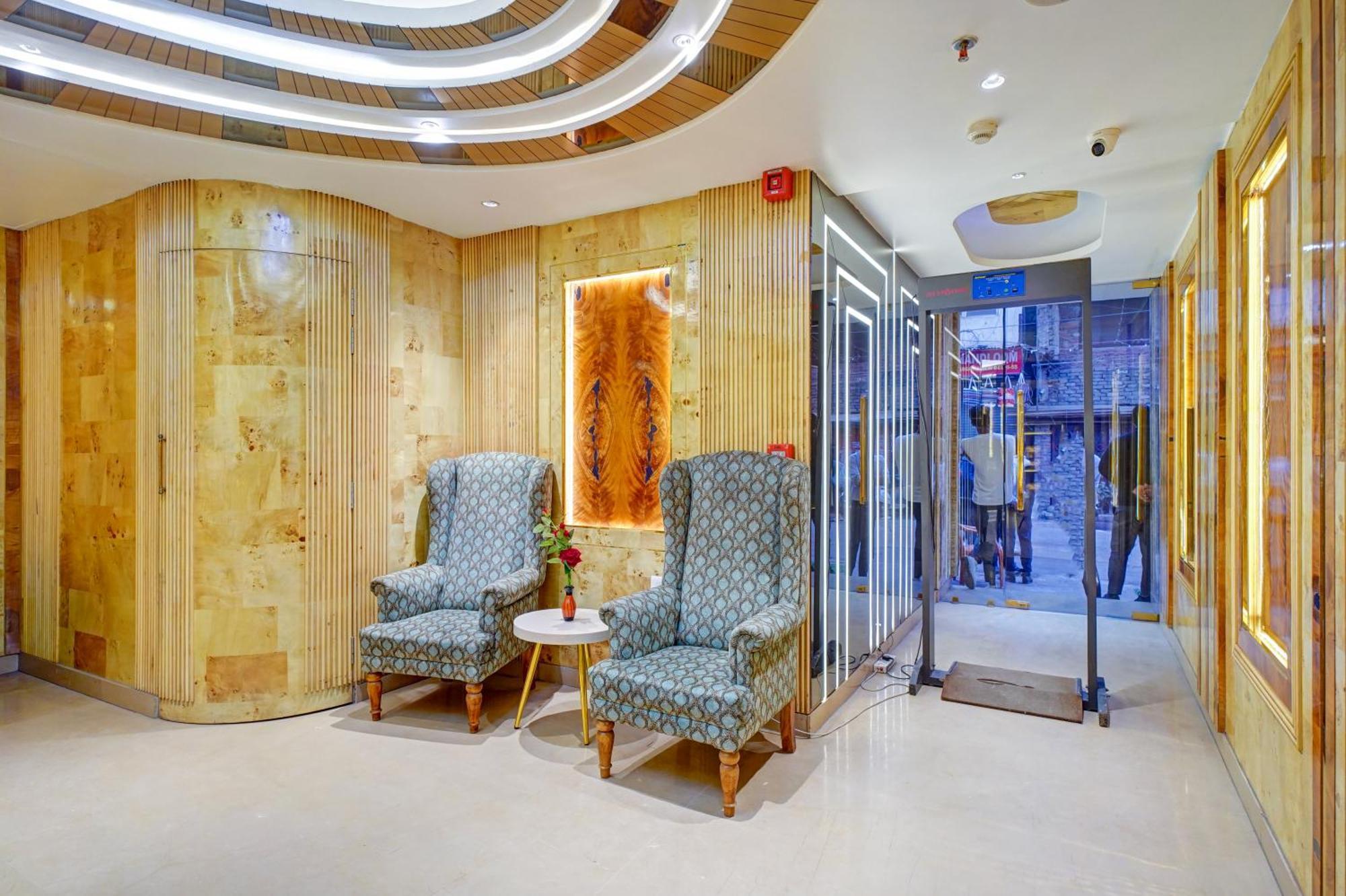 Hotel Gold Palace - 03 Mins Walk From New Delhi Railway Station 외부 사진