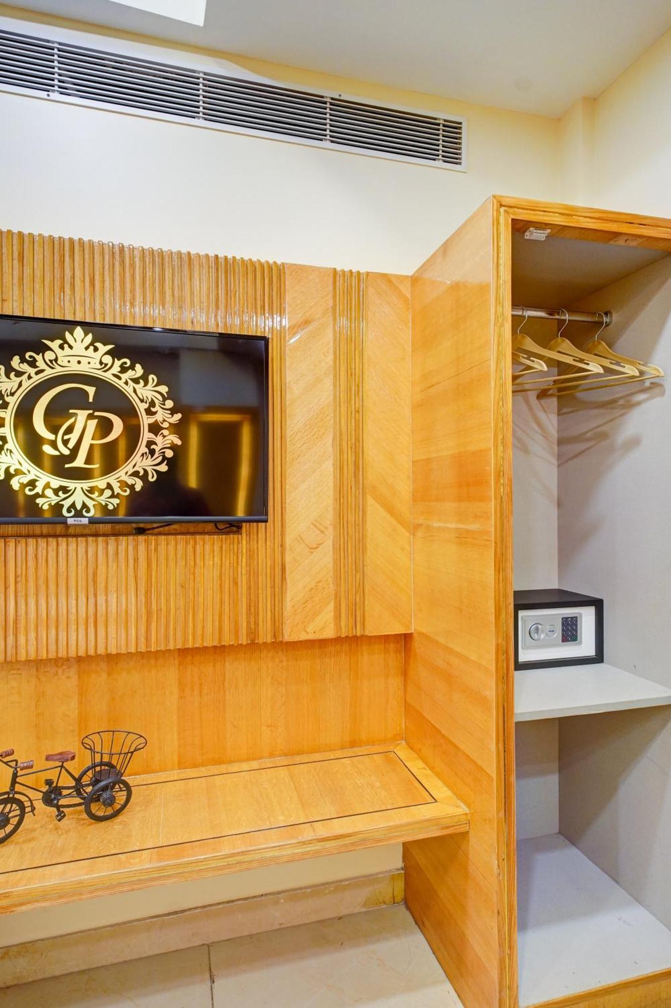 Hotel Gold Palace - 03 Mins Walk From New Delhi Railway Station 외부 사진