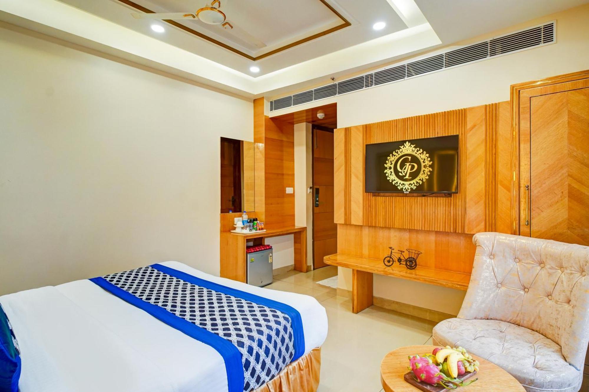 Hotel Gold Palace - 03 Mins Walk From New Delhi Railway Station 외부 사진