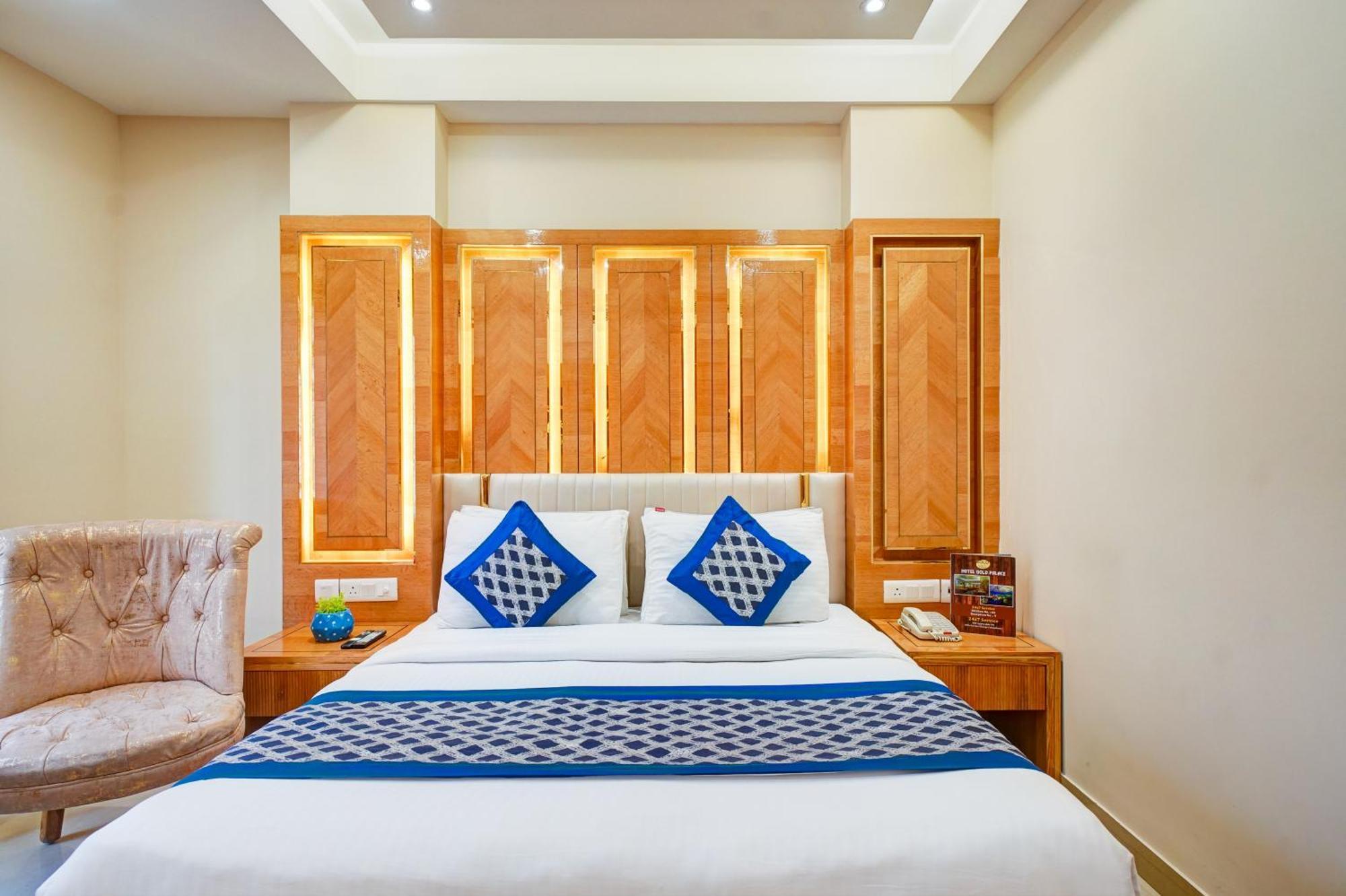 Hotel Gold Palace - 03 Mins Walk From New Delhi Railway Station 외부 사진