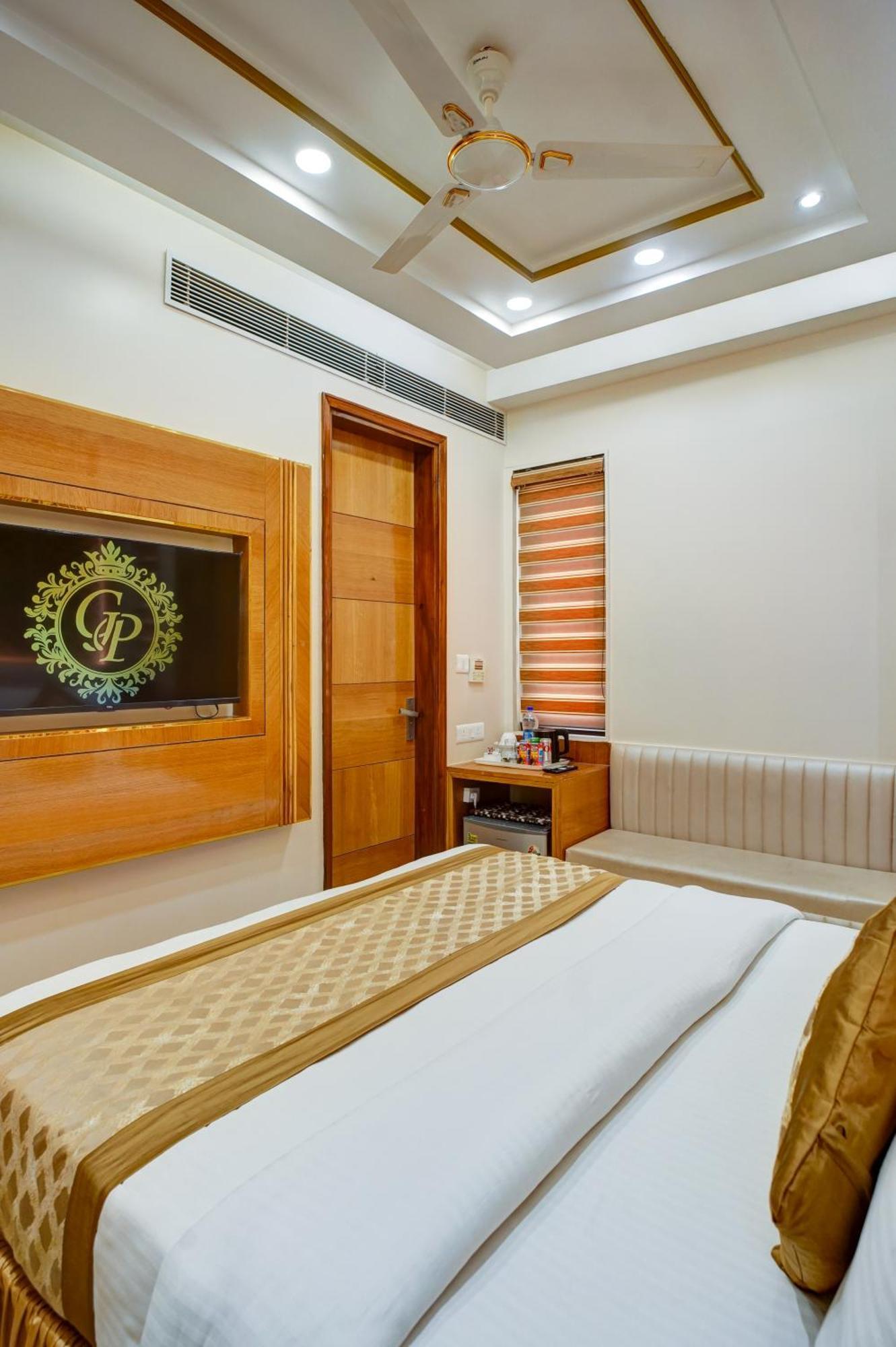 Hotel Gold Palace - 03 Mins Walk From New Delhi Railway Station 외부 사진
